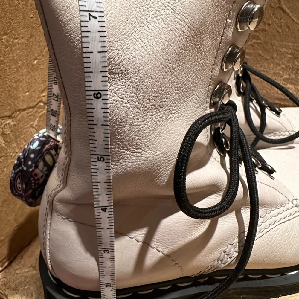 Dr Martens white leather combat boots - Picture 11 of 11